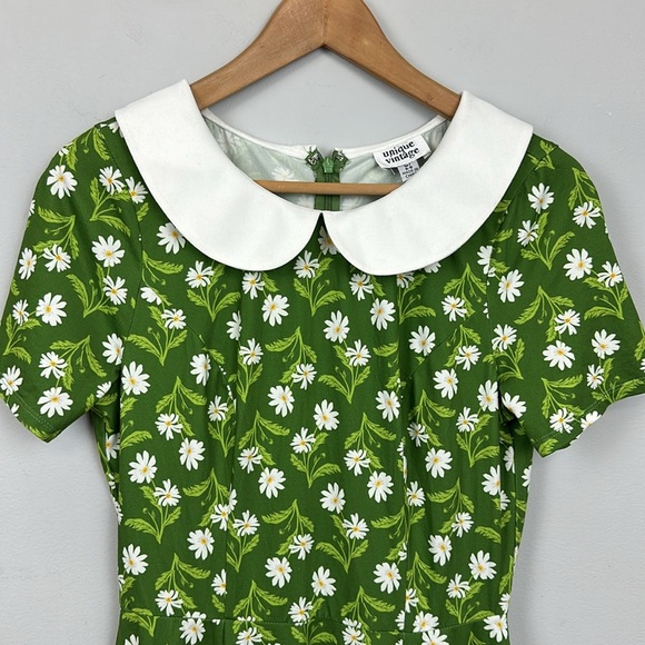 Unique Vintage Green Floral Dress - Picture 6 of 13